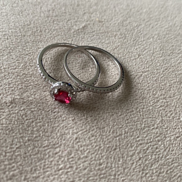 Imitation Ruby Engagement Set - Picture 2 of 3